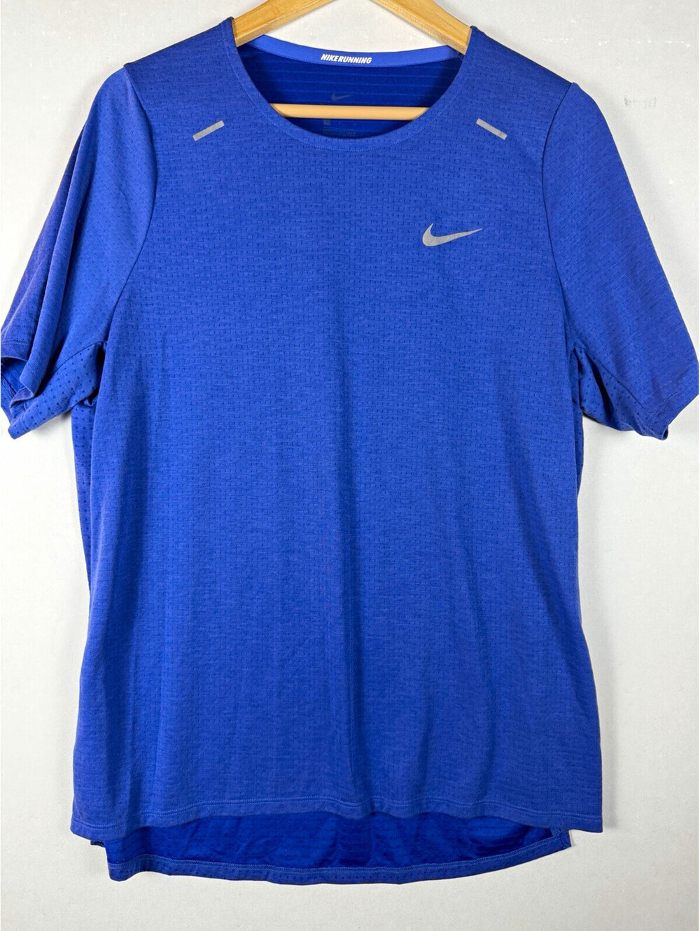 Nike Dri-FIT Men's Running T-Shirt Blue M Crew Neck Breathable Reflective